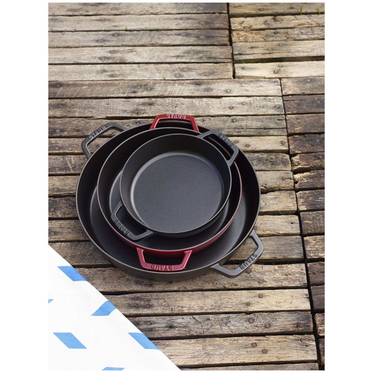 STAUB Pans 20 cm / 8 inch Cast Iron Double Handle Skillet, Black