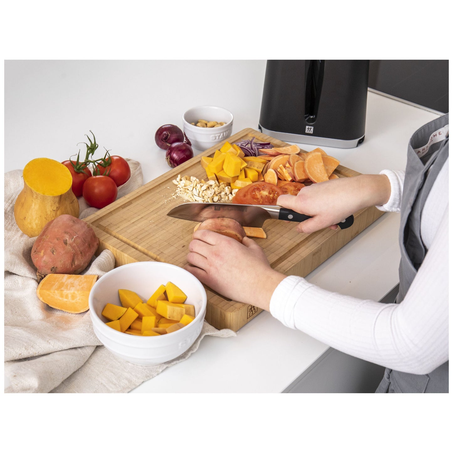 ZWILLING Pro 9 Piece Knife Block Set, Black