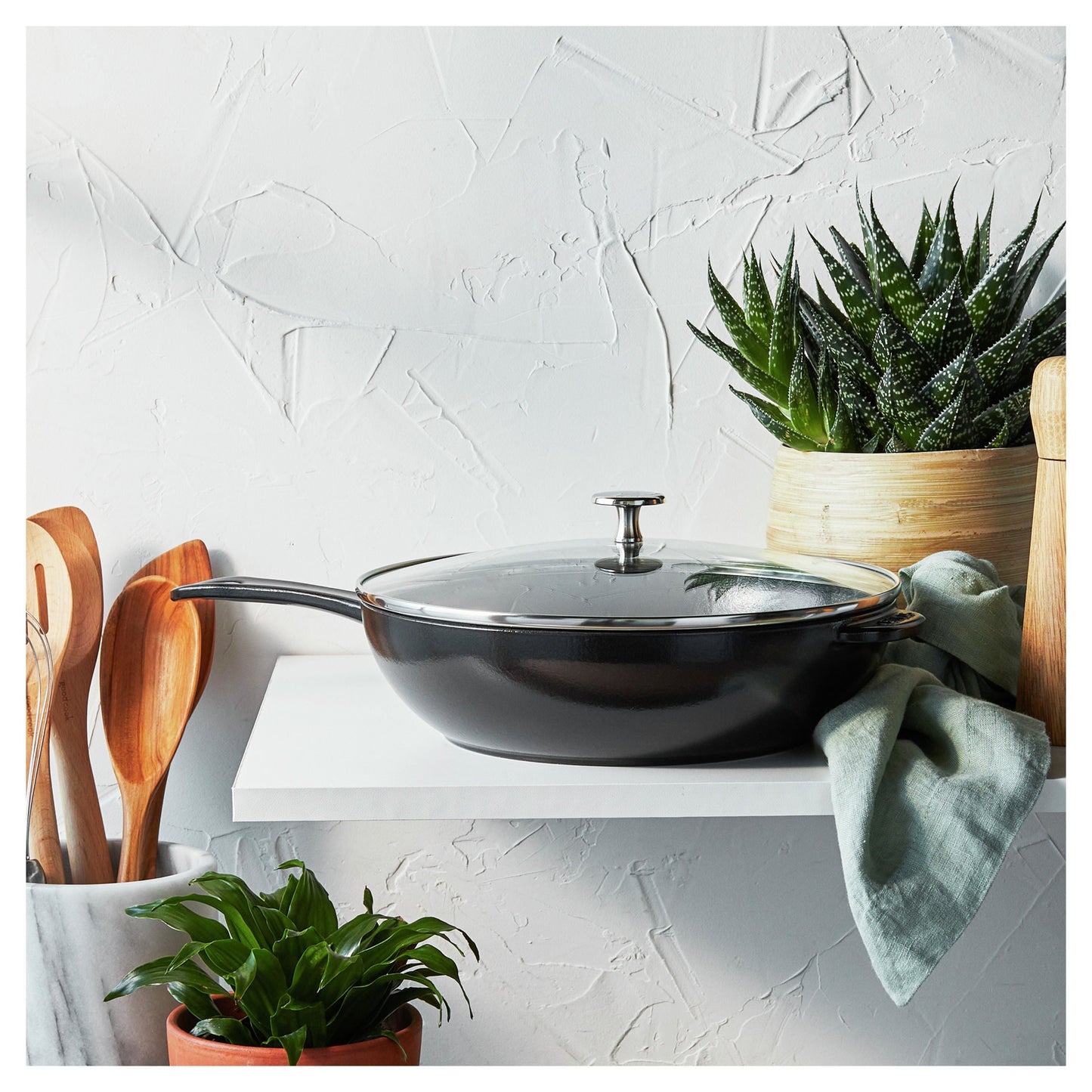 STAUB Pans 26 Cm / 10 Inch Cast Iron Daily Pan With Glass Lid, Black