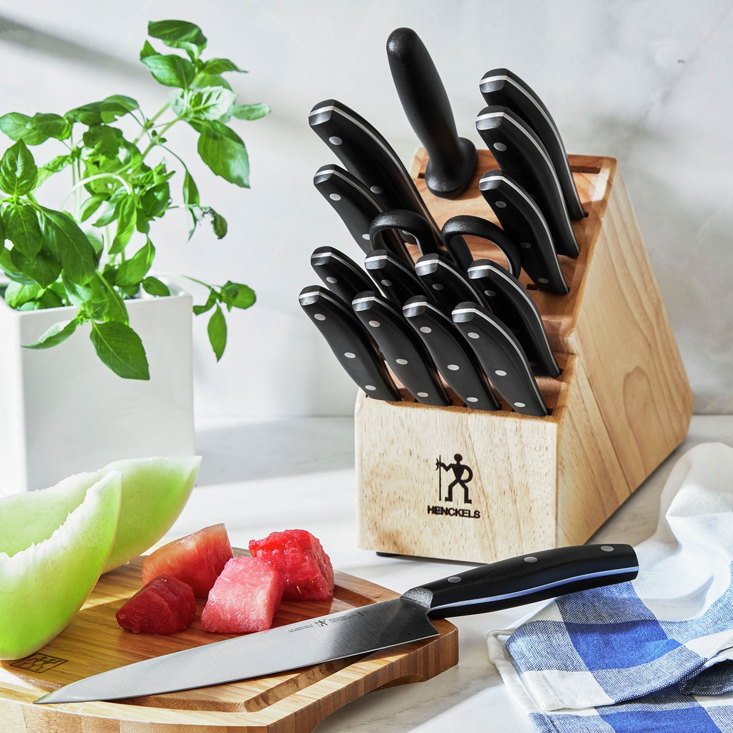 HENCKELS Definition 17 Piece Block Set With Bonus Cheese Set, Nature