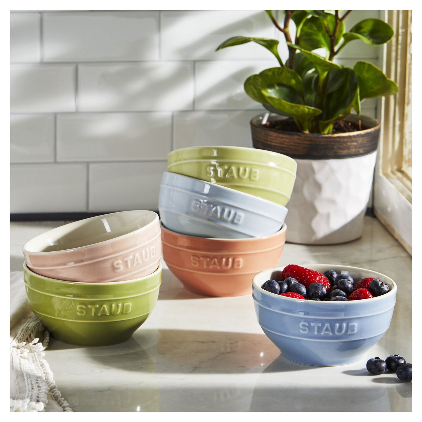 STAUB Ceramique 12 Cm / 6 Piece Ceramic Bowl Set in Macaron Colours, Mixed Colours