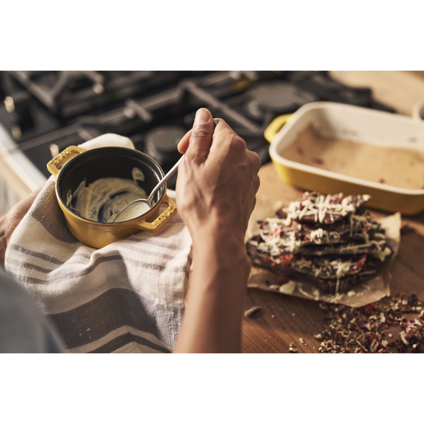 STAUB La Cocotte 250 mL Cast Iron Round Mini Cocotte, Citron