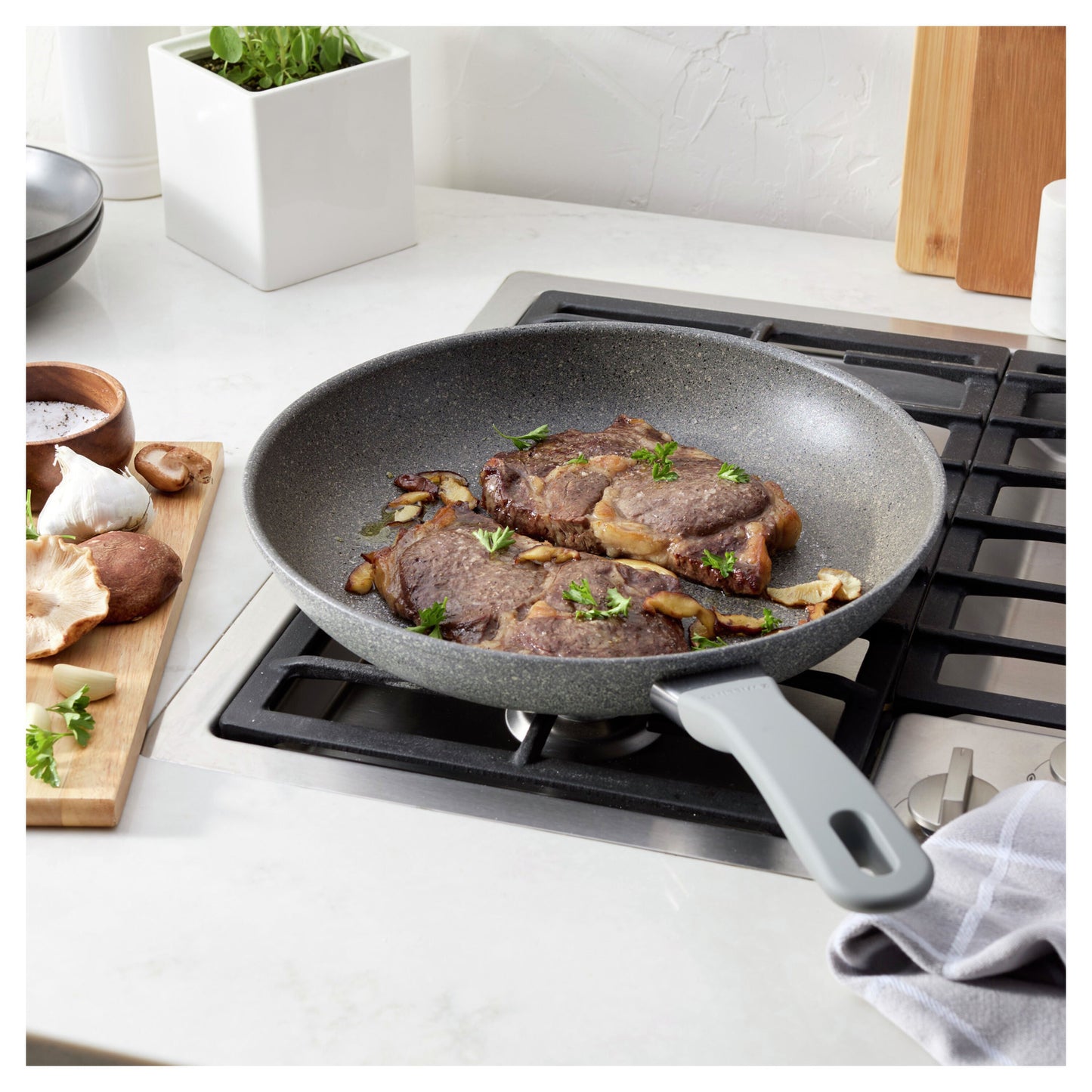 ZWILLING Parma Plus 30 cm / 12 inch Aluminum Frying Pan