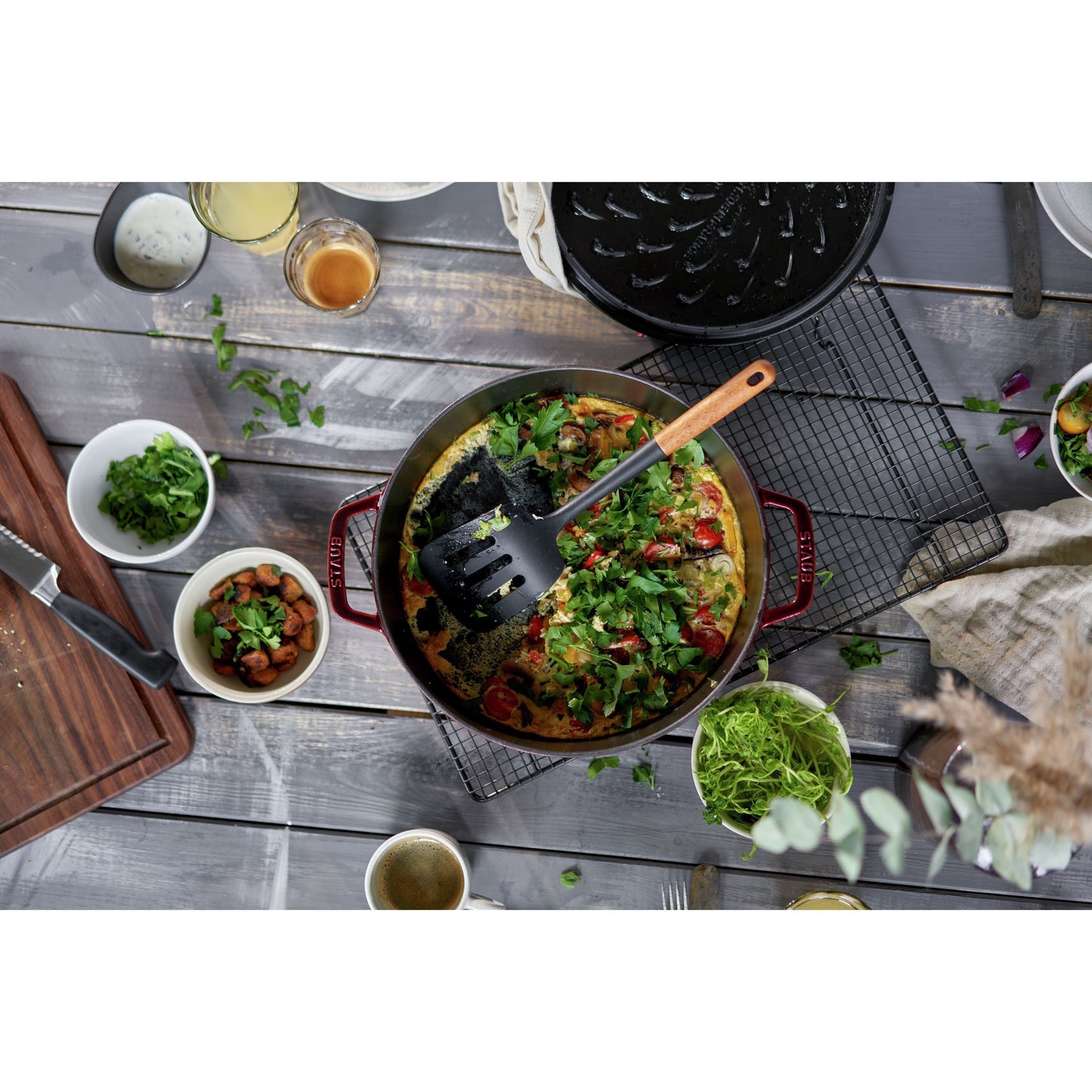 STAUB Braisers 3.7 L Cast Iron Round Saute Pan Chistera, Grenadine-Red