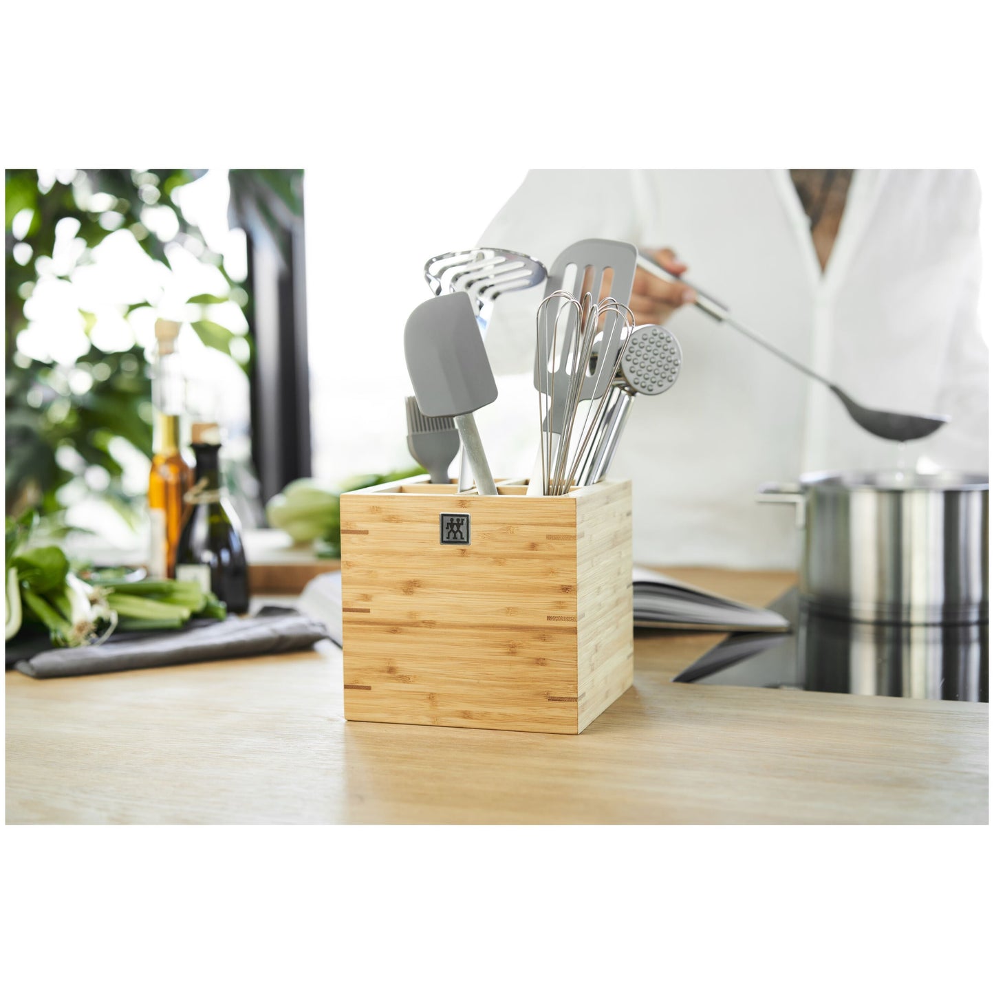 ZWILLING Pro Frying Pan Turner, 33 Cm, Silicone