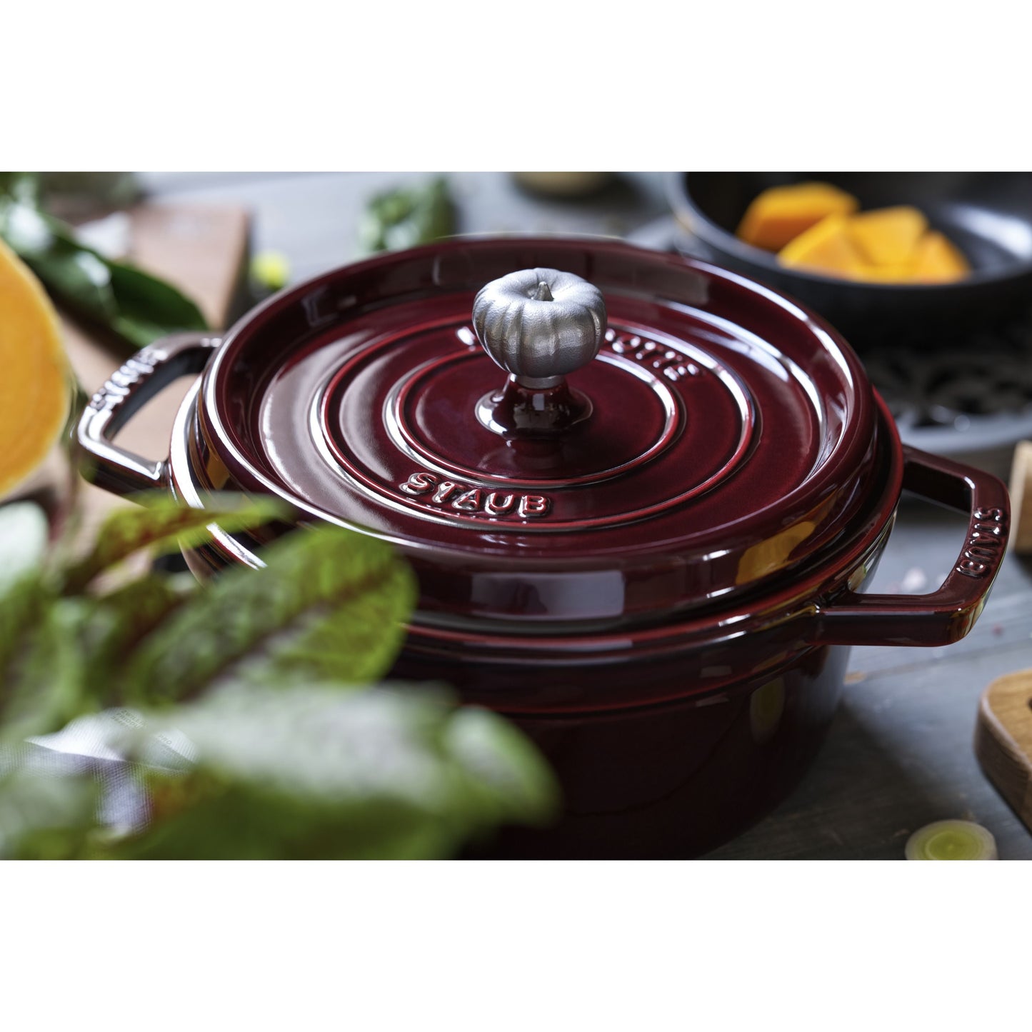 STAUB La Cocotte 3.7 L Cast Iron Round Cocotte, Grenadine-Red