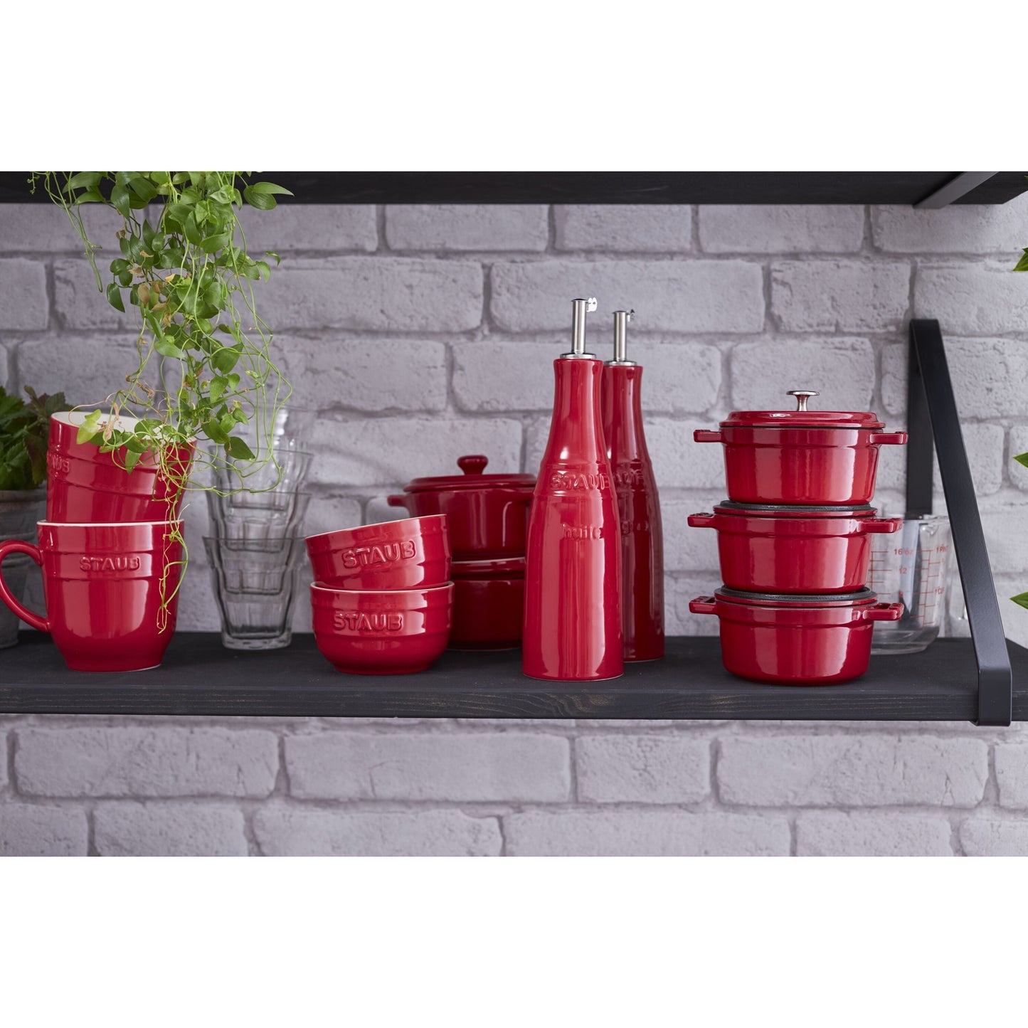 STAUB Ceramique 250 ML / 2 Piece Ceramic Oil and Vinegar Set, Cherry