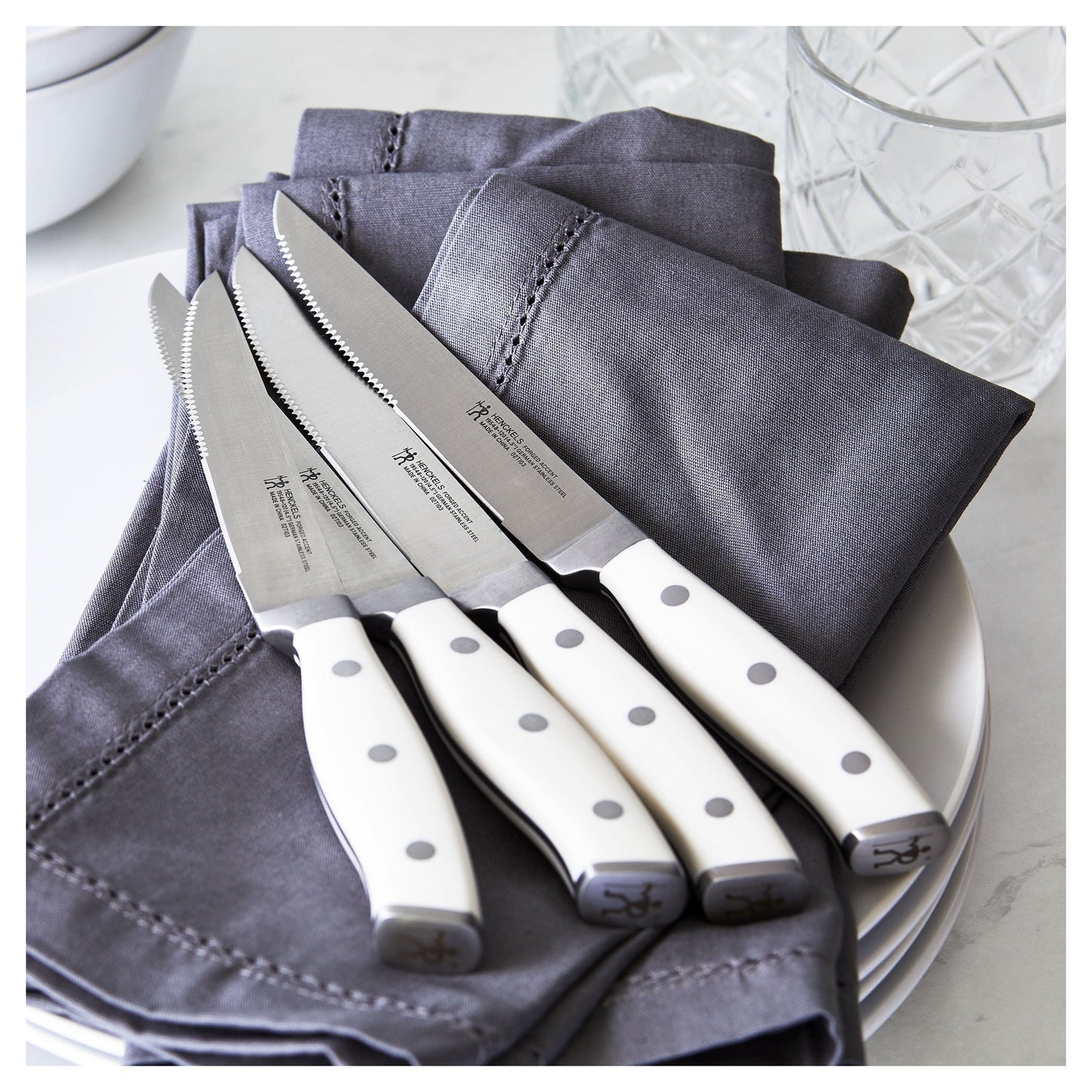 HENCKELS Forged Accent 4 Piece Steak Set, White