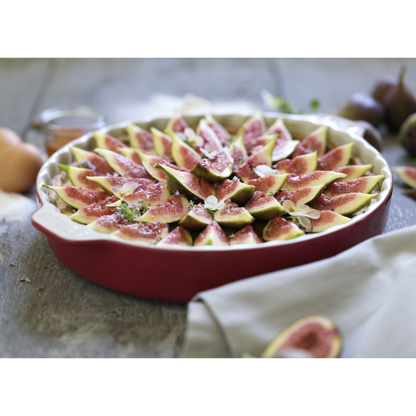 STAUB Ceramique 30 Cm Ceramic Round Pie Dish, Cherry