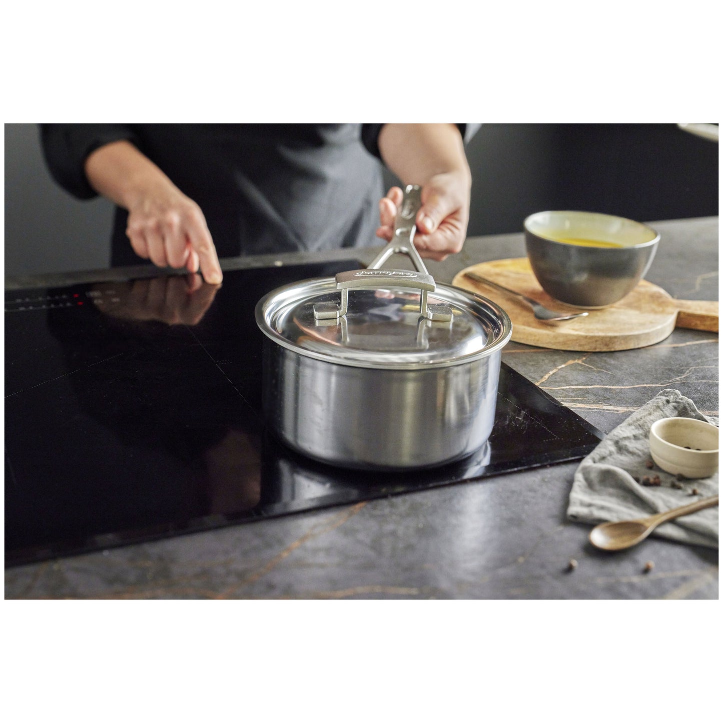 DEMEYERE Industry 5-Ply 2-Qt Stainless Steel Saucepan