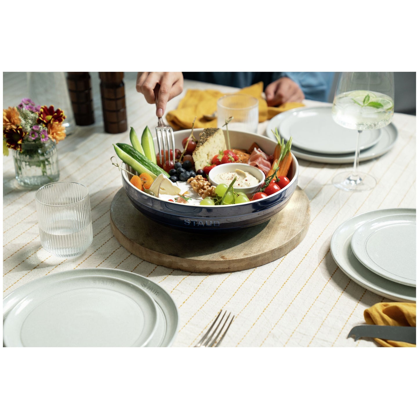 STAUB Ceramique 28 Cm Ceramic Round Serving Bowl, Dark-Blue