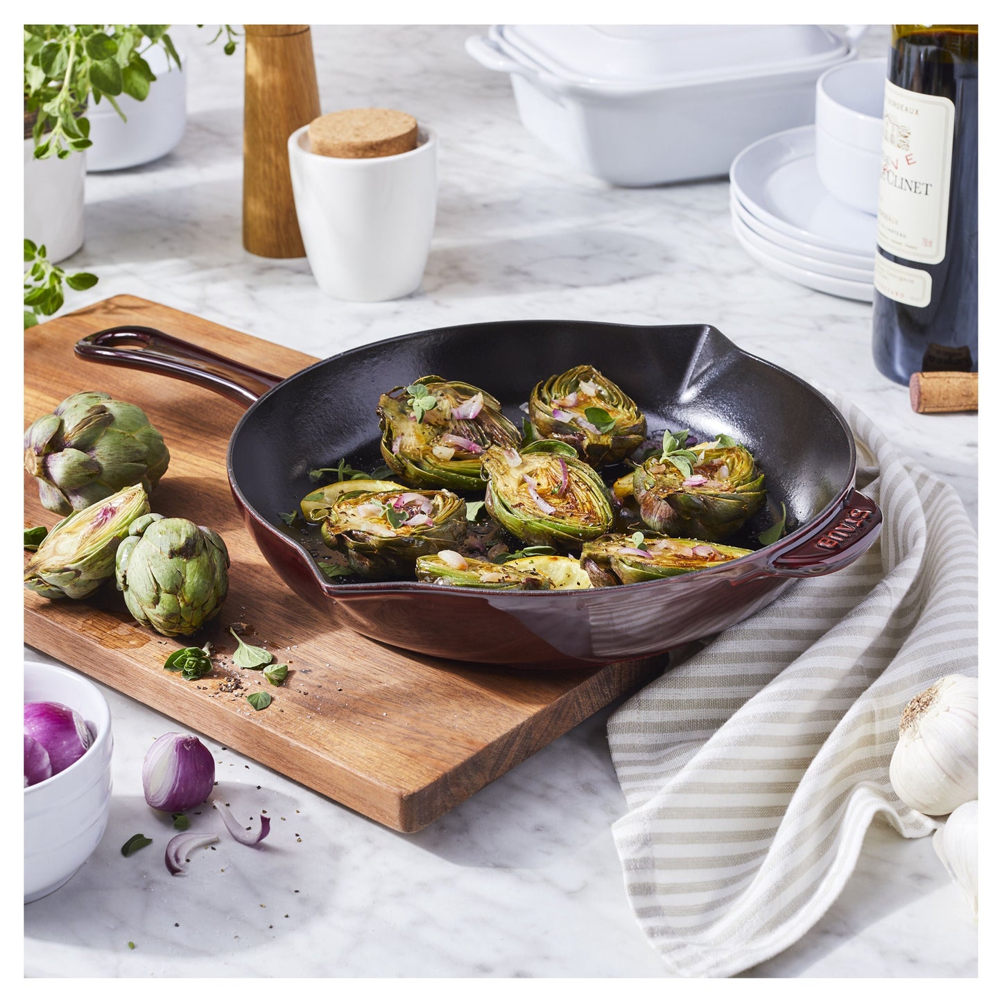 STAUB Pans 26 Cm / 10 Inch Cast Iron Frying Pan, Grenadine-Red