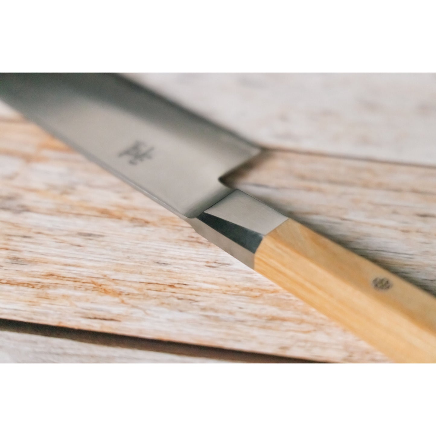 MIYABI 4000 FCv2 Koya 8 Inch Gyutoh, Beige