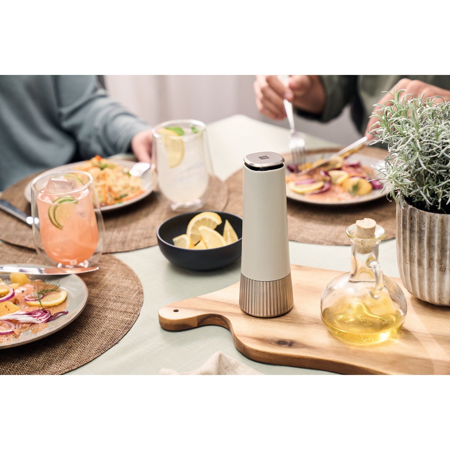 ZWILLING Spices Spice Mill 19 Cm, Ivory-White