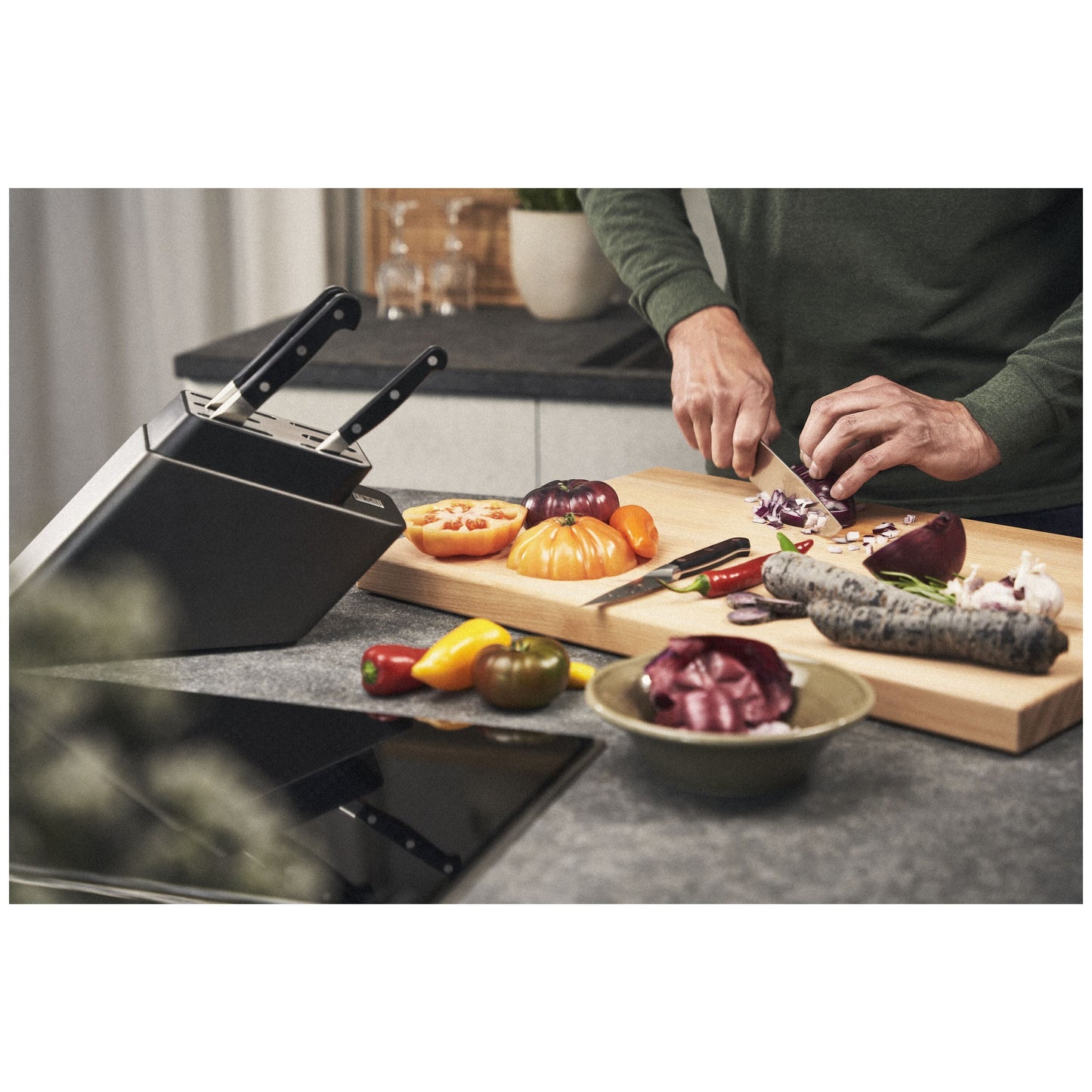 ZWILLING Pro 7 Piece Knife Block Set With Kis Technology