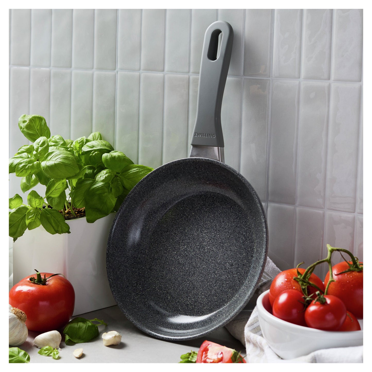 ZWILLING Parma Plus Ceramic 20 cm / 8 inch Aluminum Frying Pan