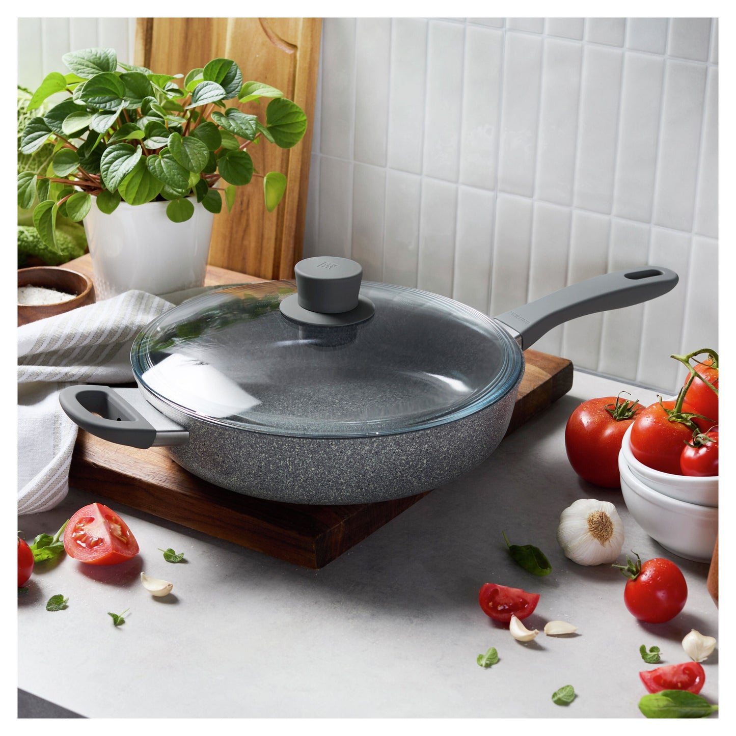 ZWILLING Parma Plus Ceramic 28 cm Aluminum Saute Pan With Lid